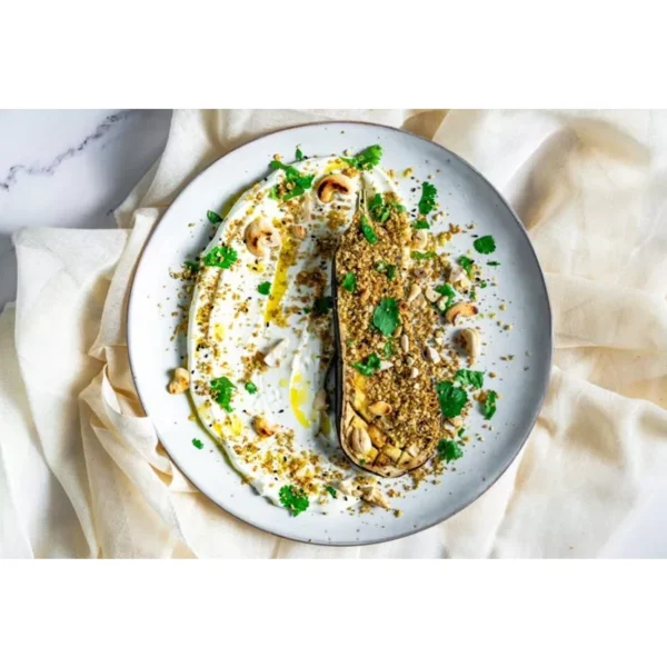 لبنة طازجة بالزعتر بالزيت